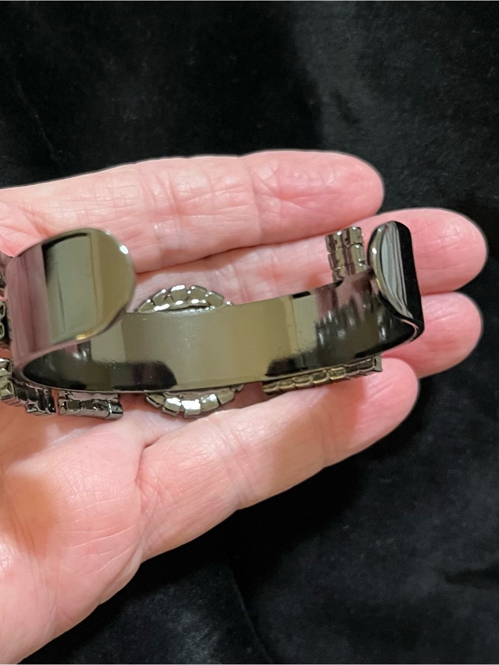 TOVA La La LOVE cuff bracelet Multicolor crystals. NWT. Gunmetal adjustable cuff - Picture 4 of 6